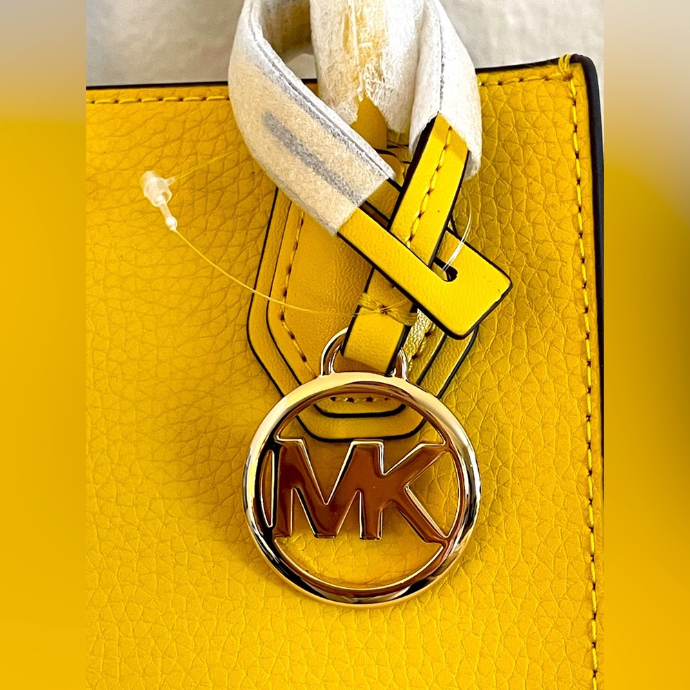 Michael Kors Yellow Handbag - Picture 2 of 8